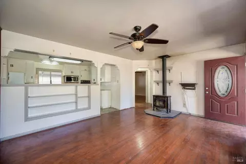 Living - 80 Serres Dr, Sonoma, CA 95476 photo 3 of 4