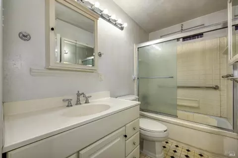 Bath - 80 Serres Dr, Sonoma, CA 95476 photo 1 of 3