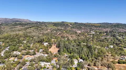 View/Area - 80 Serres Dr, Sonoma, CA 95476 photo 12 of 14