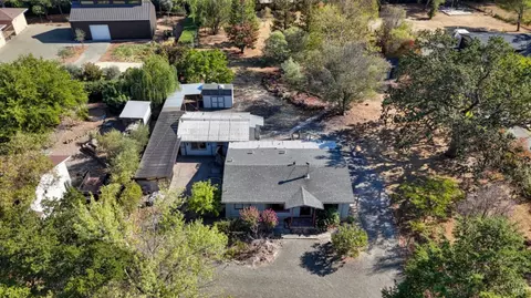 View/Area - 80 Serres Dr, Sonoma, CA 95476 photo 2 of 14
