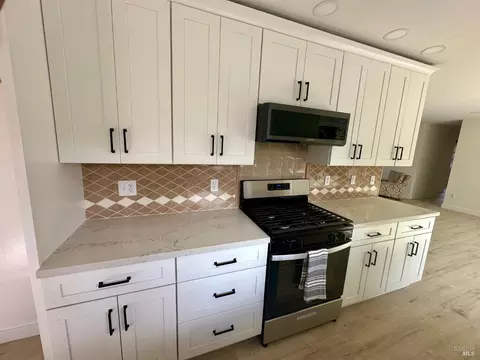 Kitchen - 373 Lovers Ln, Vacaville, CA 95688 photo 2 of 5