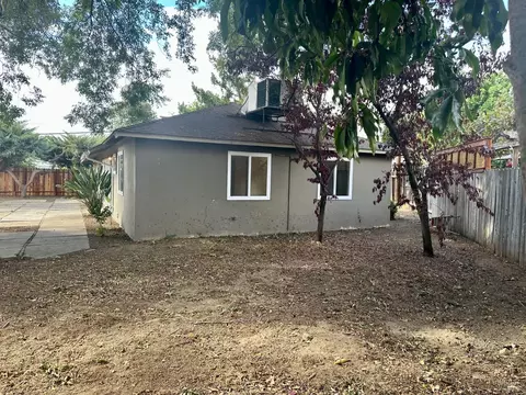 Exterior - 373 Lovers Ln, Vacaville, CA 95688 photo 6 of 7
