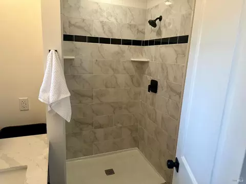 Bath - 373 Lovers Ln, Vacaville, CA 95688 photo 1 of 5