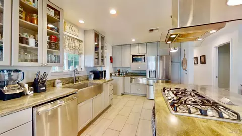 Kitchen - 4875 Cole Rd, Vacaville, CA 95688 photo 1 of 5
