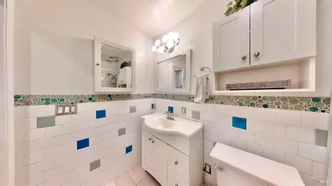 Bath - 4875 Cole Rd, Vacaville, CA 95688 photo 1 of 6