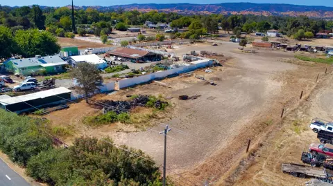 View/Area - 4875 Cole Rd, Vacaville, CA 95688 photo 3 of 10