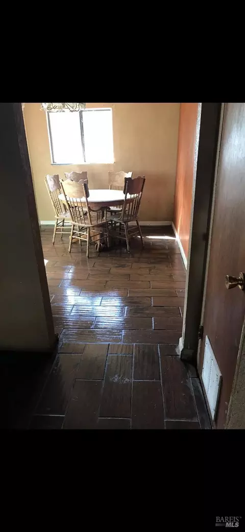 Dining - 15964 41st Ave, Clearlake, CA 95422 photo 1 of 1