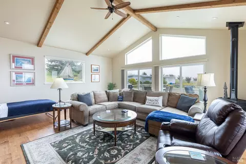 Living - 4811 Carmet Dr, Bodega Bay, CA 94923 photo 5 of 6