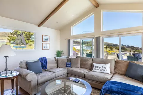 Living - 4811 Carmet Dr, Bodega Bay, CA 94923 photo 3 of 6