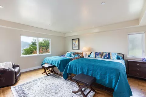 Bedroom - 4811 Carmet Dr, Bodega Bay, CA 94923 photo 6 of 7