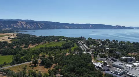 5454 Oxford Dr, Lakeport, CA 95453
