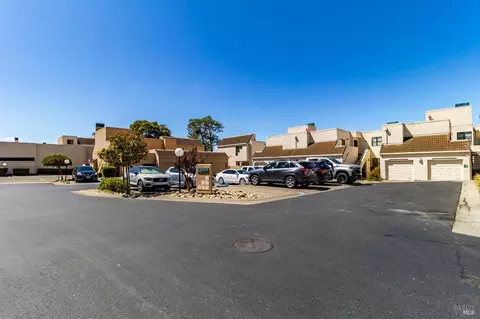 Exterior - 171 Nantucket Ln, Vallejo, CA 94590 photo 17 of 18