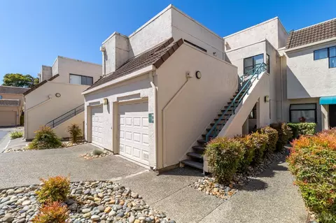 Exterior - 171 Nantucket Ln, Vallejo, CA 94590 photo 15 of 18