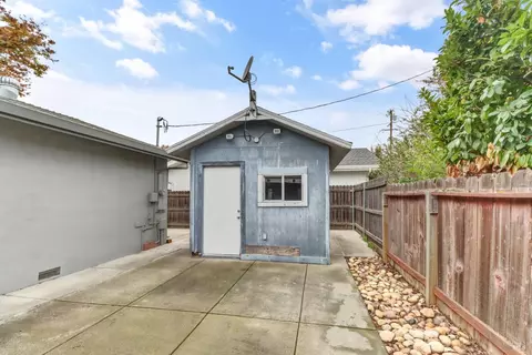 225 E Chestnut St, Dixon, CA 95620 photo 56
