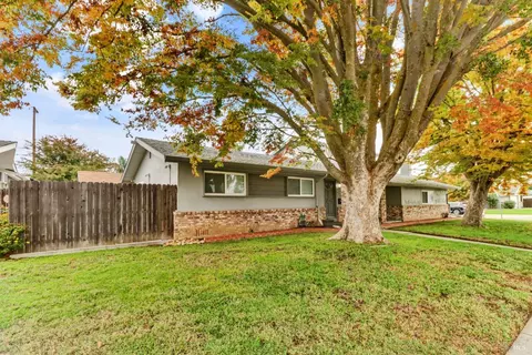 225 E Chestnut St, Dixon, CA 95620 photo 59