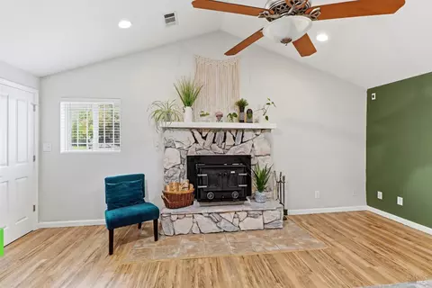 225 E Chestnut St, Dixon, CA 95620 photo 19