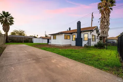 Exterior - 519 Taylor St, Fairfield, CA 94533 photo 4 of 15