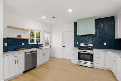Kitchen - 519 Taylor St, Fairfield, CA 94533 photo 1 of 5
