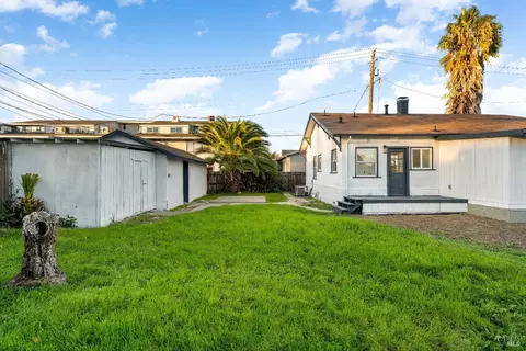 Exterior - 519 Taylor St, Fairfield, CA 94533 photo 14 of 15