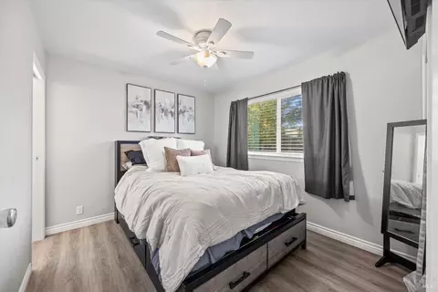 Bedroom - 230 E Walnut St, Dixon, CA 95620 photo 2 of 3