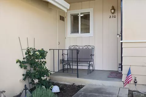 Exterior - 230 E Walnut St, Dixon, CA 95620 photo 3 of 8