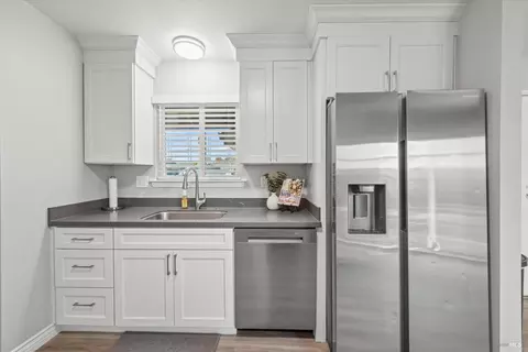 Kitchen - 230 E Walnut St, Dixon, CA 95620 photo 3 of 5