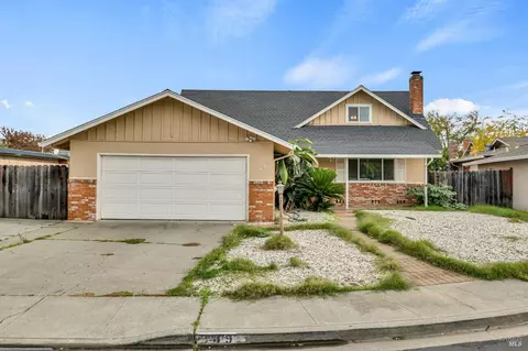 149 Donner Dr, Vacaville, CA 95687