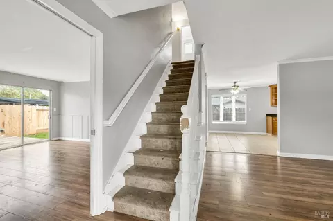 Entry Way - 149 Donner Dr, Vacaville, CA 95687 photo 1 of 4
