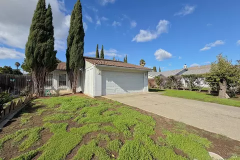 2725 Teton Ln, Fairfield, CA 94533 photo 2