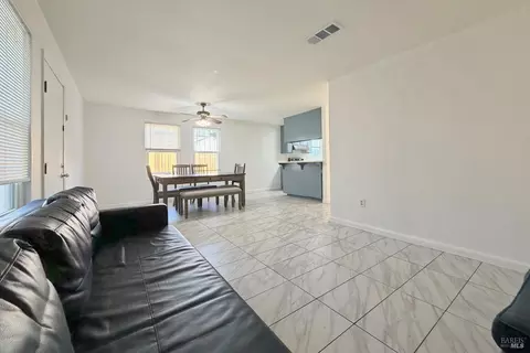 2725 Teton Ln, Fairfield, CA 94533 photo 14