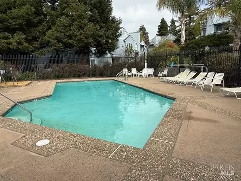 Exterior - 505 Lighthouse Dr, Vallejo, CA 94590 photo 14 of 16