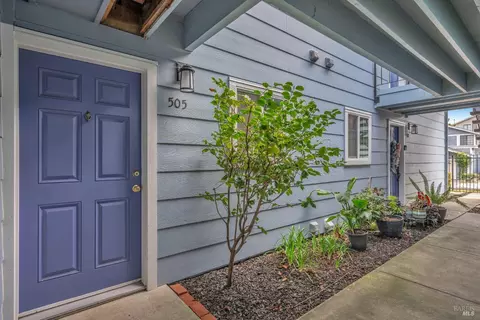 505 Lighthouse Dr, Vallejo, CA 94590 photo 1