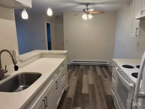 Kitchen - 505 Lighthouse Dr, Vallejo, CA 94590 photo 4 of 4