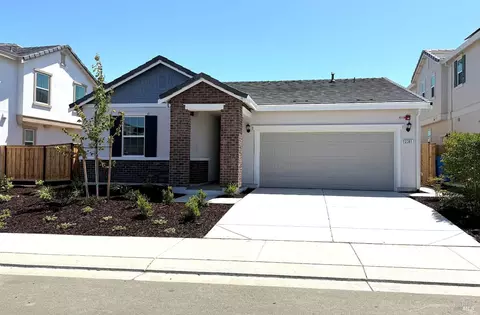2361 Newcastle Dr, Vacaville, CA 95687