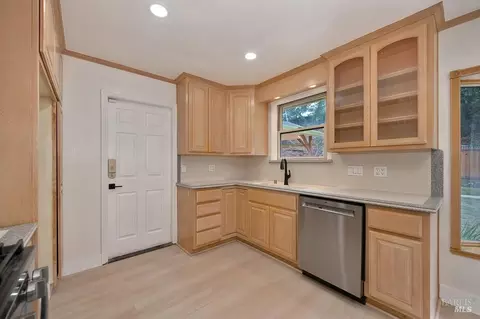 Kitchen - 1342 Monteith Dr, Vallejo, CA 94590 photo 4 of 4