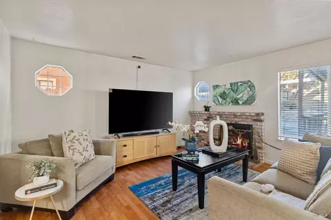 730 Britannia Dr, Vallejo, CA 94591 photo 3