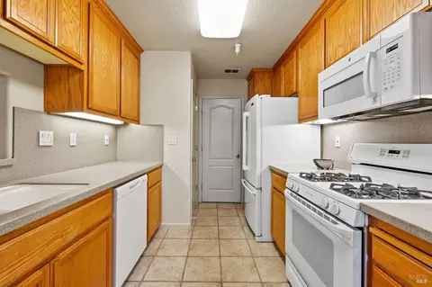 160 Sutherlin Ln, Fairfield, CA 94534 photo 21