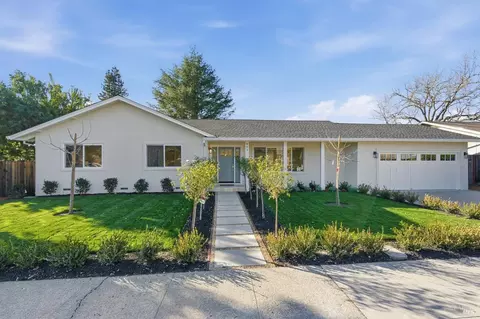 883 Cordilleras Dr, Sonoma, CA 95476