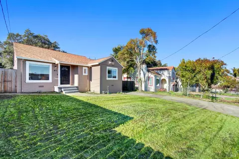 Exterior - 91 14th St, Vallejo, CA 94590 photo 3 of 16