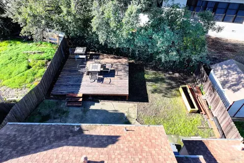 Exterior - 91 14th St, Vallejo, CA 94590 photo 7 of 16