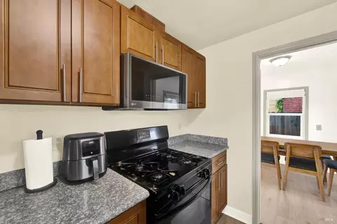Kitchen - 91 14th St, Vallejo, CA 94590 photo 3 of 5
