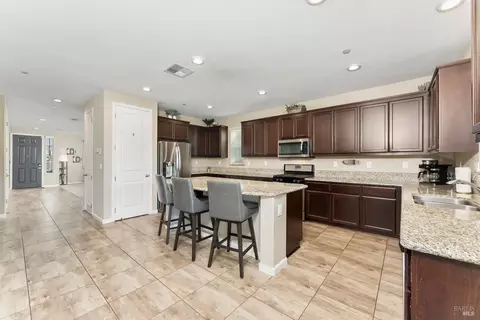 Kitchen - 625 Guild Rd, Vacaville, CA 95688 photo 2 of 5