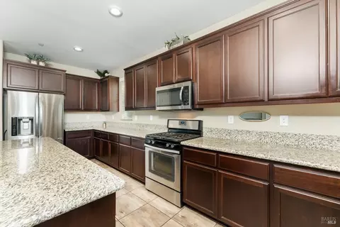 Kitchen - 625 Guild Rd, Vacaville, CA 95688 photo 1 of 5
