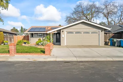 255 Bowline Dr, Vacaville, CA 95687