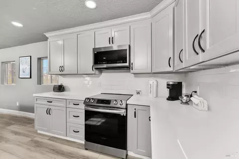 Kitchen - 7461 Putman Rd, Vacaville, CA 95688 photo 3 of 3