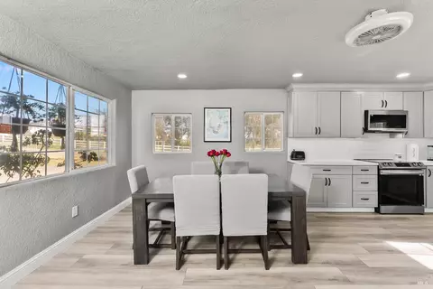 Dining - 7461 Putman Rd, Vacaville, CA 95688 photo 2 of 4