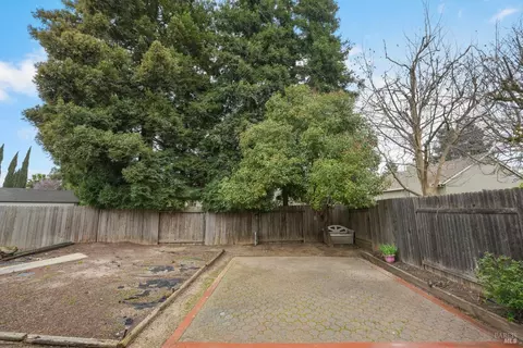 605 Alwin Dr, Dixon, CA 95620 photo 35