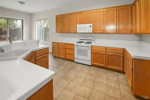605 Alwin Dr, Dixon, CA 95620 photo 19