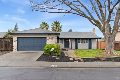 449 Cordoba Ln, Vacaville, CA 95688