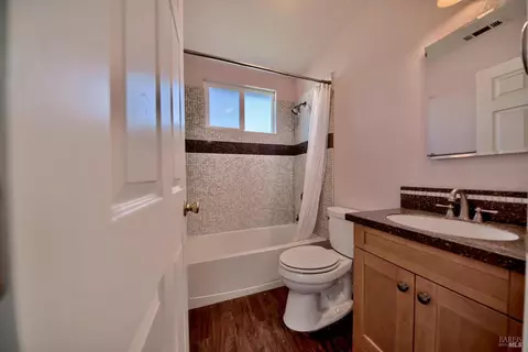 650 W C St, Dixon, CA 95620 photo 14